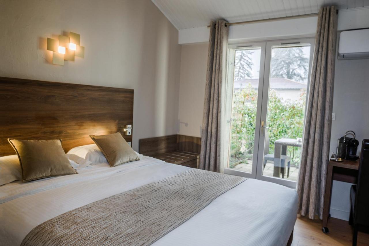 Logis Hotel Le Petit Casset La Boisse Luaran gambar