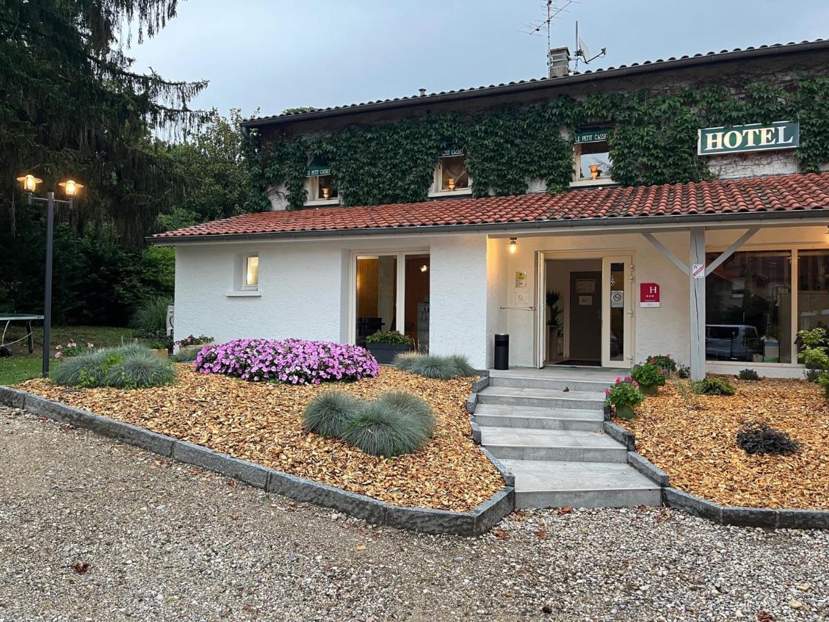 Logis Hotel Le Petit Casset La Boisse Luaran gambar