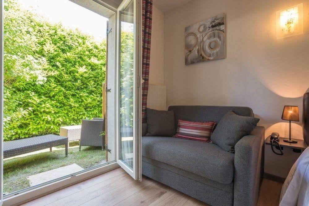 Logis Hotel Le Petit Casset La Boisse Luaran gambar