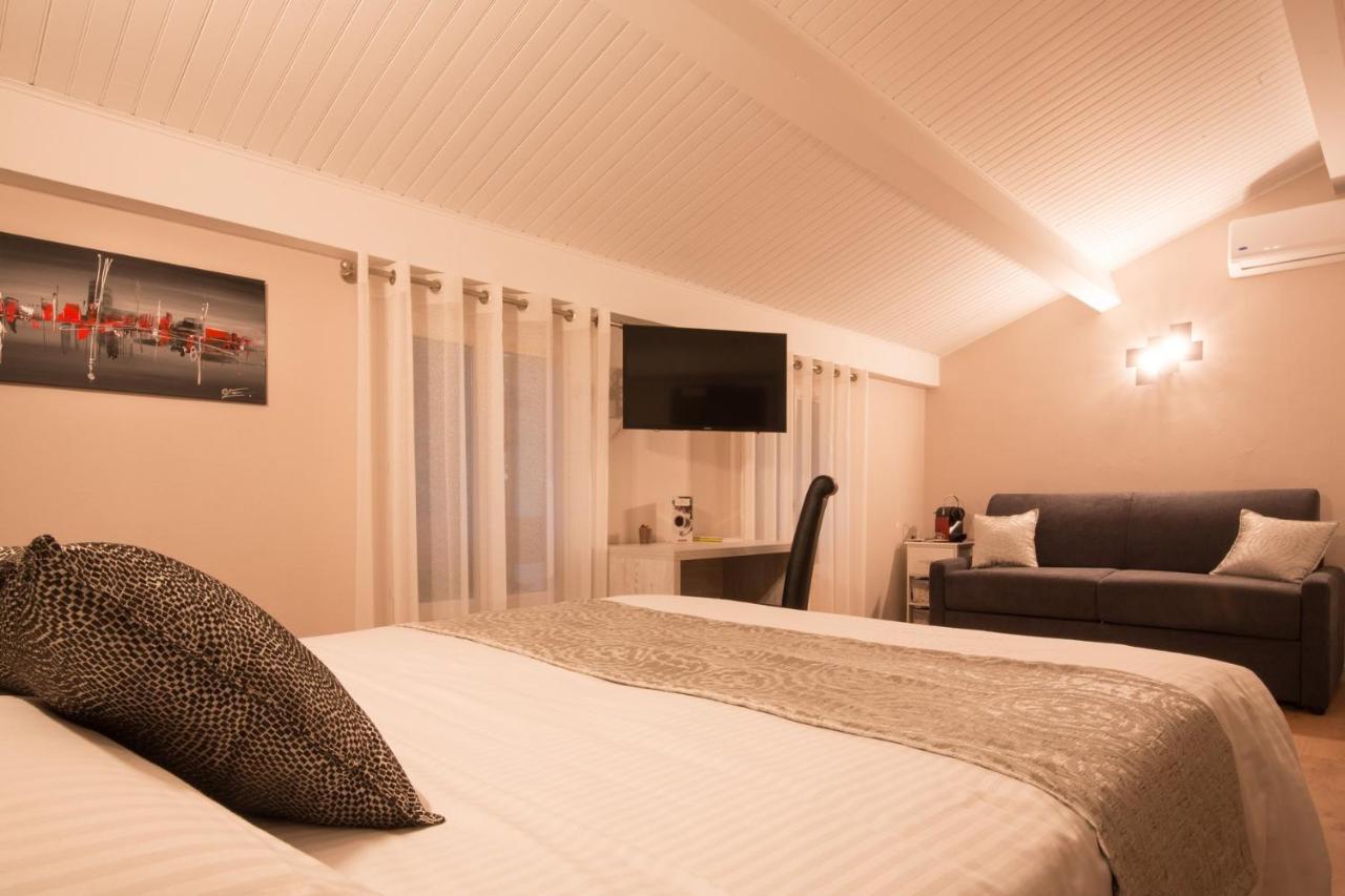 Logis Hotel Le Petit Casset La Boisse Luaran gambar