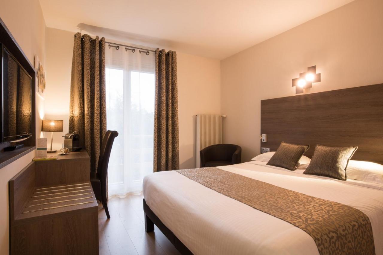 Logis Hotel Le Petit Casset La Boisse Luaran gambar
